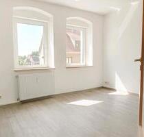 NeukirchLausitz – renovierte 2-Raum-Whg, 52 m², EG, Stellplatz & - Neukirch/Lausitz