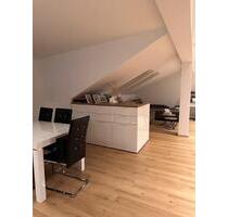 Penthouse-Wohnung mit Dachterasse & Whirlpool - Reutlingen