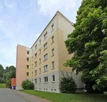 Singlewohnung mit Balkon - 152,00 EUR Kaltmiete, in Crimmitschau (PLZ: 08451)