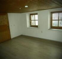 Haus zu vermieten ( ohne Garten - nur Terasse ) - Schöllnach