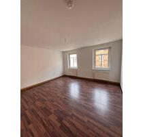 Helle 3 Zimmer Wohnung in GERADebschwitz. Warmmiete: 696,85Euro