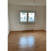 Helle Einzimmerwohnung - 380,00 EUR Kaltmiete, ca.  35,00 m² in Gummersbach (PLZ: 51643)