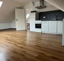 Schöne 2-Zimmerwohnung - 65qm - 700,00 EUR Kaltmiete, ca.  65,00 m² in Bretten (PLZ: 75015)