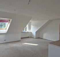 Helle 3- Zimmer DG- Wohnung im wunderschönen Gerswalde - Berlin Reinickendorf