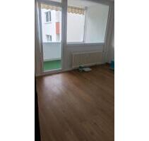 3 Zimmer Wohnung Kreuztal - 989,00 EUR Kaltmiete, ca.  80,00 m² in Kreuztal (PLZ: 57223)