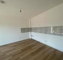 2-Zi. Wohnung mit Balkon in BerlinBiesdorf
