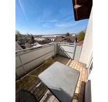 Mobilierte 1 ZimmerWohnung 45m2 , Balkon, Küche Keller - Sinsheim