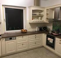 Teilmöblierte 3-Zimmer-Wohnung mit Balkon, Wintergarten und Garage in Neuhäusel (Westerwald)