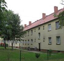 kautionsfrei - 3 Zimmerwohnung im Siedlungsgebiet- Erdgeschoss- Humboldtstraße 32 - Naumburg (Saale)