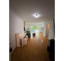 3-Zi.-Whg. mit Balkon & EBK, möbliert, 5.000 Ablöse (VHB) - München Berg am Laim