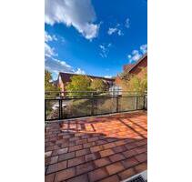 Helle 2 Zimmer-Wohnung mit großem Balkon und Stellplatz - Hannover Buchholz-Kleefeld