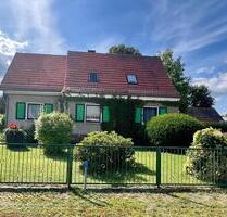Verkaufe Einfamilienhaus in Seenähe mit 2400qm Grundstück - Groß Köris