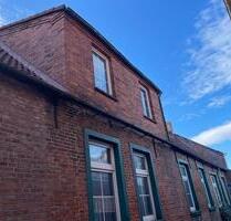 Grundstück mit Rohbau - 275.000,00 EUR Kaltmiete, ca.  0,00 m² in Hage (PLZ: 26524)