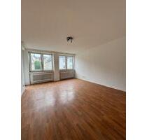 So lässt es sich wohnen! 2 Zimmer mit Aufzug und Balkon! - Hagen Hagen-Mitte