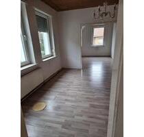 Wohnung 3 Zimmer - 800,00 EUR Kaltmiete, ca.  75,00 m² in Bielefeld (PLZ: 33609) Heepen