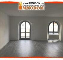 3-Zimmer-Wohnung mit BALKON mitten in der City von Zwickau zu vermieten!