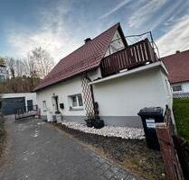 *Provisionsfrei* Charmantes, modernisiertes Einfamilienhaus - Kumhausen