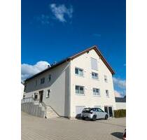 Neuwertige gemütliche 3 Zimmer Dachgeschosswohnung - Burtenbach