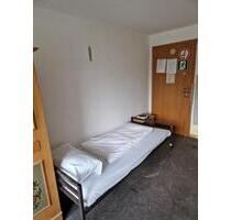 Zimmer mit BadWC und Balkon zu mieten - München Sendling-Westpark