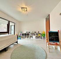 WOHNTRAUM - Renovierte 3-Z-Wohnung mit EBK und Balkon - Neuenbürg