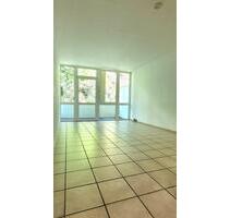 1 Zimmer Appartment, zentral ruhig,, Badew., Fußbodenh., Balkon - Siegen