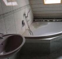 Treuen, Schöne 4-Raum-Wohnung zu vermieten