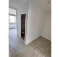 Schick sanierte 2-Raumwohnung mit Balkon und Blick ins Grüne - Grimma