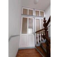 4 Zimmer Altbauwohnung - 950,00 EUR Kaltmiete, ca.  118,00 m² in Herford (PLZ: 32052)