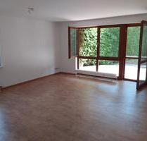 Helle 2-Zimmer-Erdgeschosswohnung mit EBK, Terrasse & TG - Eberstadt
