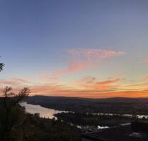 Dachgeschosswohnung mit Traumblick. Der Rhein und Koblenz liegen Ihnen zu Füßen! - Vallendar