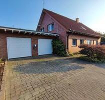 Grosszügiges und energetisch autarkes Einfamilienhaus (ELW mögl.) - Lippetal