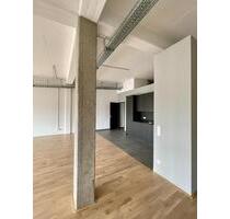 Loftwohnung im Tabakquartier. Einbauküche, Parkettboden, Wannenbad und ein großer Balkon! - Bremen Häfen