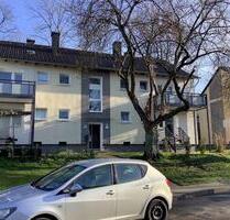 Überruhr Holthausen: kompl. renov. 2 Zimmer EG Wohnung mit Terrasse - Essen Stadtbezirk VIII