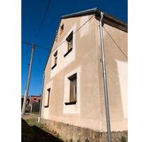 Einfamilienhaus Provisionsfrei - 67.000,00 EUR Kaufpreis, ca.  170,00 m² in Rodewisch (PLZ: 08228)