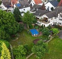Stilvoll teilrenoviertes großes Wohnhaus direkt an der Weser - Beverungen
