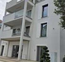 Bestlage. Neubau-, Penthousewohnung im Dachgeschoss mit 4 Zimmern - Kornwestheim