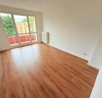 Ruhige Balkon-Wohnung in Brandenburg! **Besichtigung: Sa. 14.06.25 um 13:40 Uhr** - Brandenburg an der Havel Görden