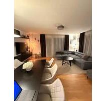 3 Zimmerwohnung mit 125qm Garten, zentrale Lage *provisionsfrei - Wiesbaden Südost