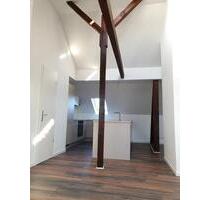 ** Altgbs.Kastanienplatz DG 68 qm, 3 ZiWo, inkl. EBK, zentral ** - Garbsen