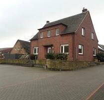 Einfamilienhaus auf dem Land - 1.400,00 EUR Kaltmiete, ca.  200,00 m² in Reken (PLZ: 48734)