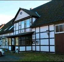Fachwerkhaus mit Veranstaltungsräumen und Nebengebäude - Lemgow