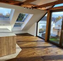 Gehobene, klimatiesierte 2,5-Raum-DG-Wohnung mit EBK, ruhige und - Heilbronn Kernstadt