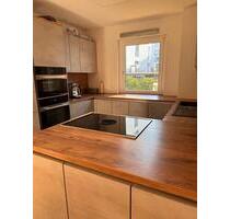 Neuwertige 3,5 Raum Terrassenwhg. mit Garten und EBK - beste Lage - Leonberg