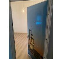 1 Zimmer Wohnung 40qm WC, Dusche und Küche separat - Hockenheim
