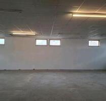 lagerhallenplatz - 8,00 EUR Kaltmiete, in Barbing (PLZ: 93092)