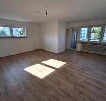 *Geräumiges Apartment im Straubinger Süden*