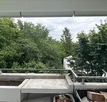 Frisch saniert: 2-Zimmer-Wohnung mit Balkon (3. OG mit Aufzug) - Gauting