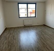 Helle, attraktive 4-Zimmer-Wohnung in Halle-Ammendorf! - Halle (Saale) Silberhöhe