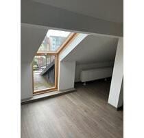 Helle 2-Zimmer-Dachgeschosswohnung - Hanau