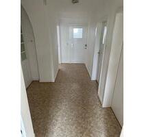 Dachgeschoss 3 Zimmer Wohnung - 750,00 EUR Kaltmiete, in Butzbach (PLZ: 35510)